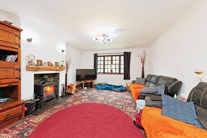 4 Bedroom Detached Bungalow For Sale In Abbots Hill, Ospringe, Faversham, ME13