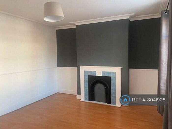 4 Bedroom Terraced House To Rent In Rectory Road, Gateshead, NE8