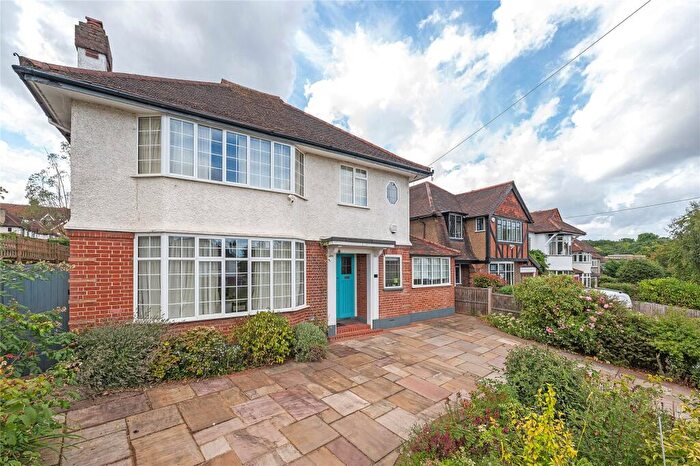 4 Bedroom Detached House For Sale In Downs Bridge Road, Beckenham, BR3