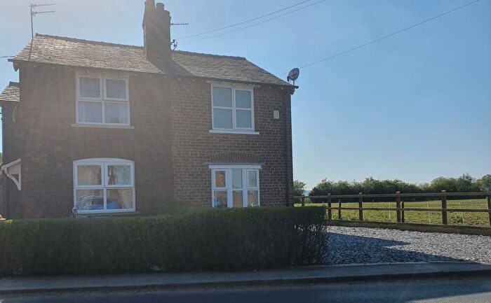 2 Bedroom Property To Rent In Hill Top Road, Acton Bridge, Northwich, CW8