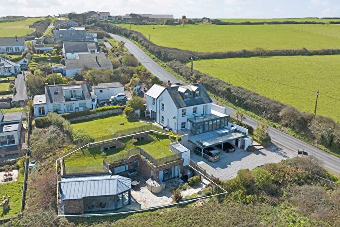 4 Bedroom Terraced House For Sale In The Hideout, Mawgan Porth, TR8
