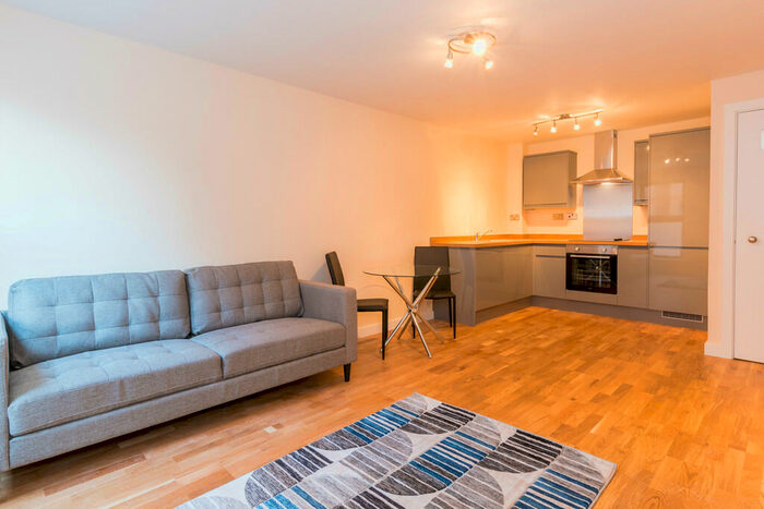 1 Bedroom Apartment To Rent In The Chandlers, Leeds City Centre, LS2