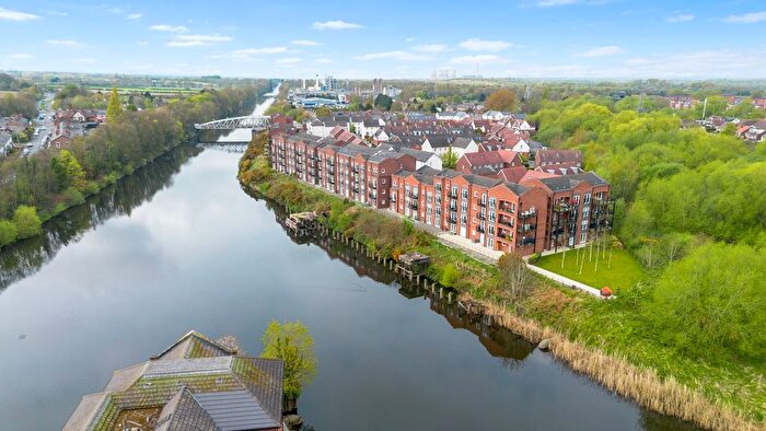 2 Bedroom Flat To Rent In Lulworth Place, Warrington, WA4