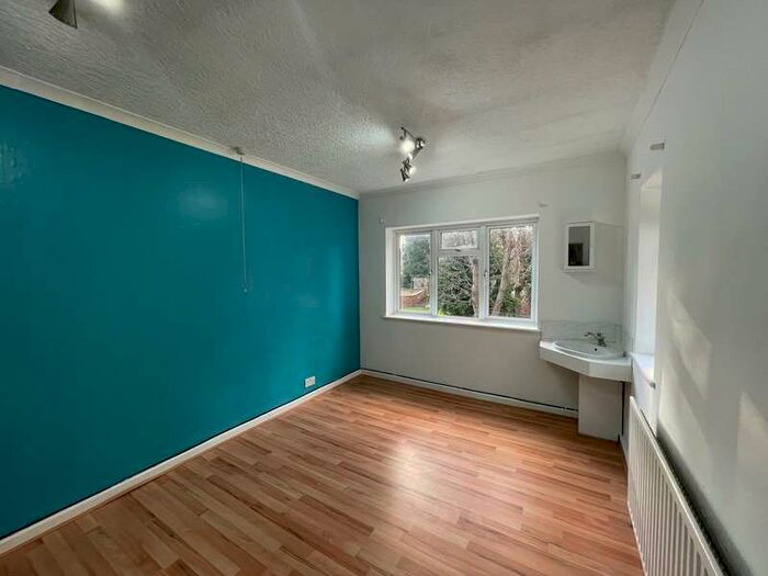5 Bedroom Detached House To Rent In The Slieve, Handsworth Wood, B20