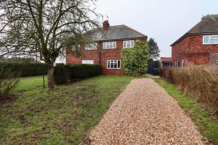 2 Bedroom Semi-Detached House For Sale In Saxilby Road, Skellingthorpe, LN6