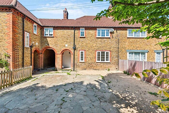 3 Bedroom Terraced House To Rent In Hilary Road, London, W12