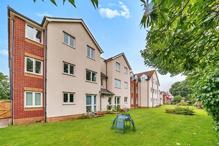 1 Bedroom Retirement Property For Sale In Avon Lodge, Southbourne, Bournemouth, BH6