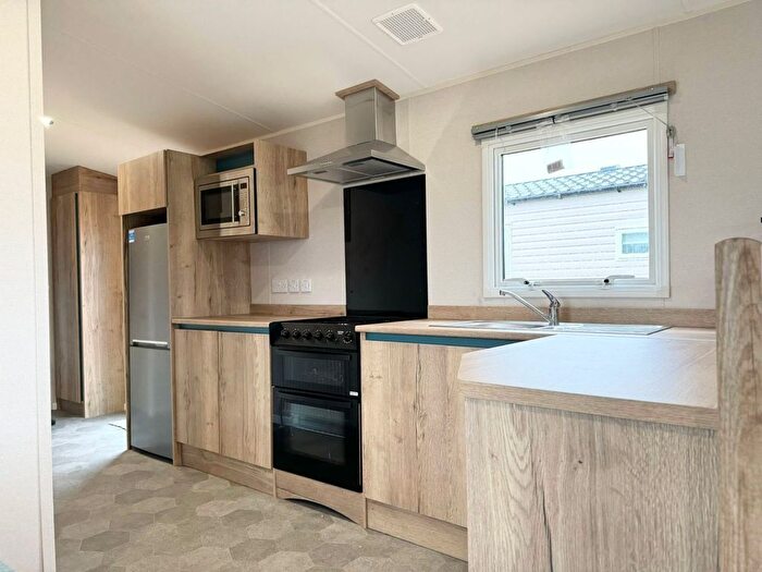 2 Bedroom Mobile/park Home For Sale In Capernwray, Carnforth, LA6