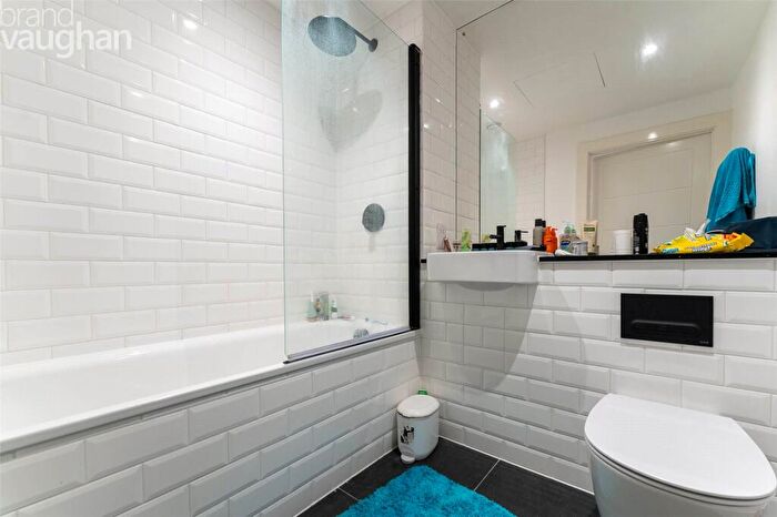 Flat To Rent In The Furlong, Home X, Brighton, East Sussex, BN2