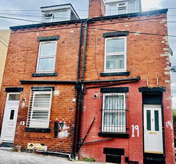 2 Bedroom Terraced House To Rent In Kelsall Terrace, Leeds, LS6