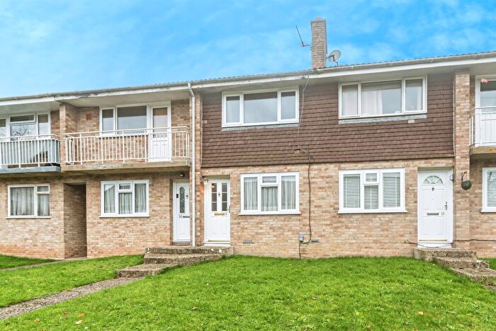 2 Bedroom Maisonette For Sale In Purcell Close, Basingstoke, RG22