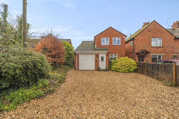 3 Bedroom Detached House For Sale In Speen, Newbury, RG20