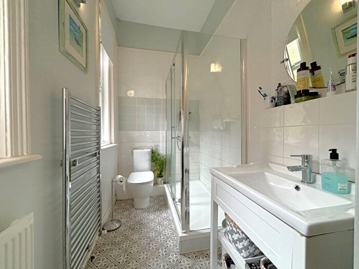 2 Bedroom Flat For Sale In Dorset Road, Bexhill-On-Sea, TN40