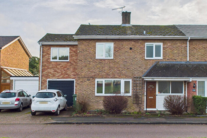 5 Bedroom Semi-Detached House For Sale In Northridge Way, Hemel Hempstead, HP1