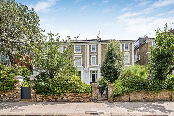 2 Bedroom Flat To Rent In Haverstock Hill, London, NW3