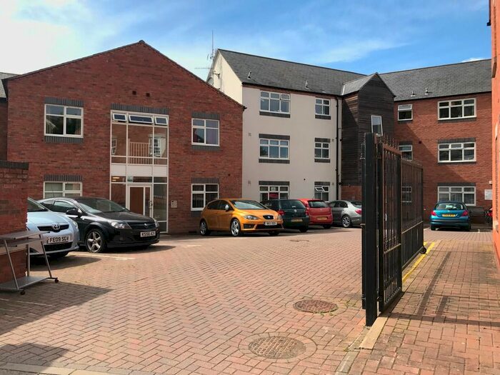 2 Bedroom Flat To Rent In Diglis Road, Worcester WR5