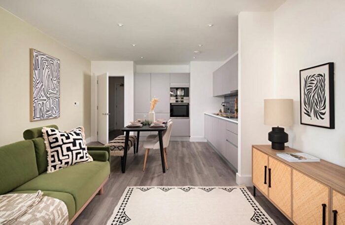 2 Bedroom Flat To Rent In Lewisham, London, SE10