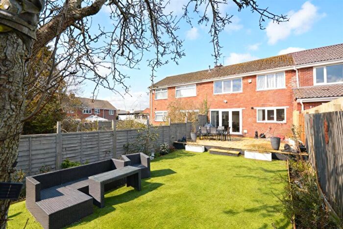 3 Bedroom House For Sale In Cornish Walk, Stockwood, Bristol, BS14
