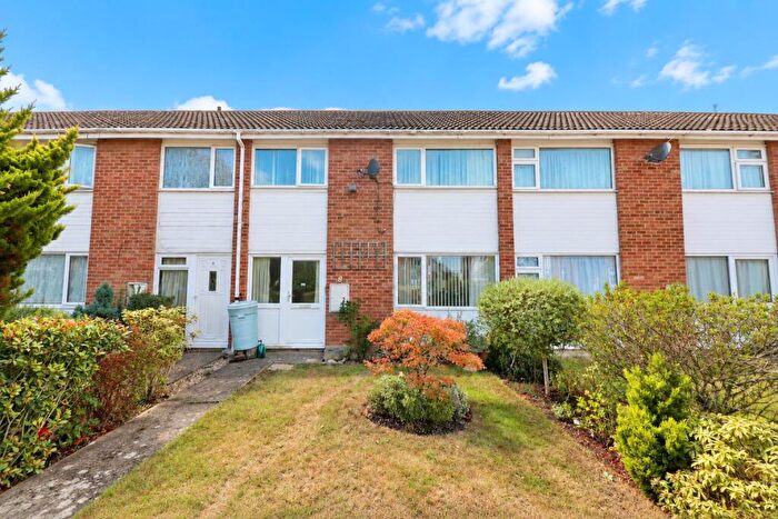 2 Bedroom House For Sale In Arthy Close, Hatfield Peverel, Chelmsford, CM3