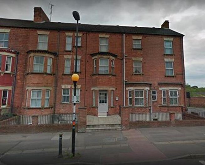 1 Bedroom Flat To Rent In Flat Victoria House, Midland Road, NN8