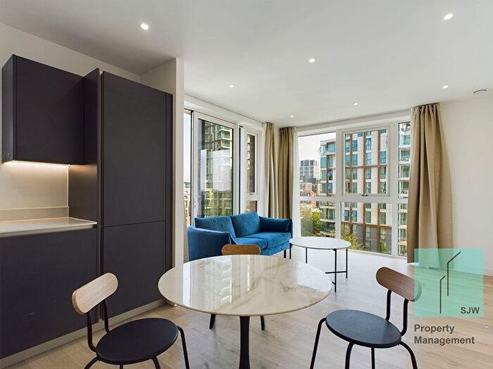 2 Bedroom Flat To Rent In Coster Avenue, Hartingtons Court Coster Avenue, N4