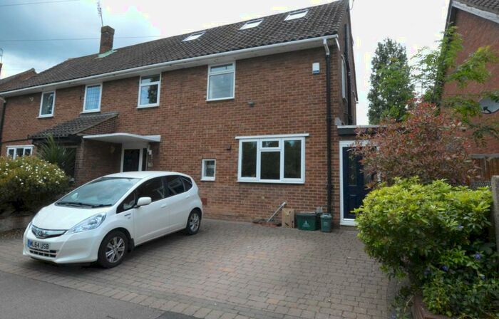 5 Bedroom Semi-Detached House To Rent In Hill End Lane, St Albans, AL4