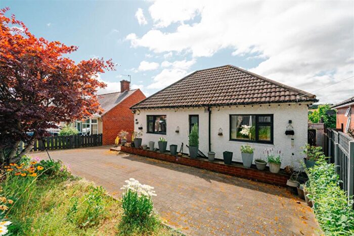 2 Bedroom Detached Bungalow For Sale In Langer Lane, Chesterfield, S40
