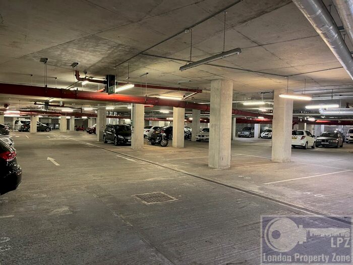 Garage / Parking To Rent In Empire Way, Wembley, HA9