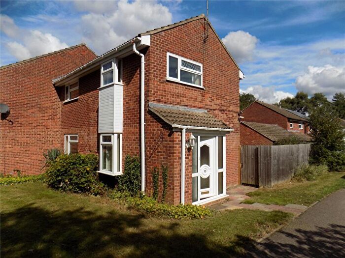 3 Bedroom Semi Detached House To Rent In Bures Close, Stowmarket, IP14