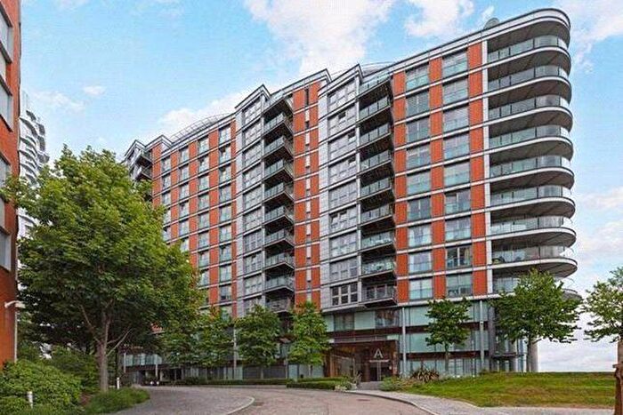 Studio To Rent In New Providence Wharf, Fairmont Avenue, Canary Wharf, Blackwall, London, E14