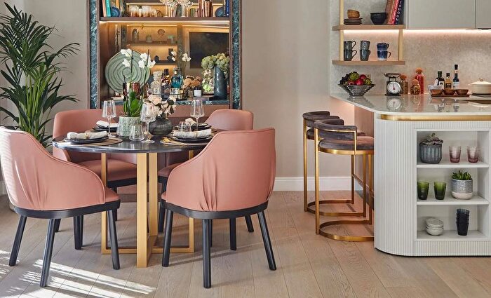 2 Bedroom Flat To Rent In Palmer House, Fulham Reach, W6