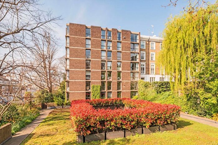 2 Bedroom Flat To Rent In Lansdowne Walk, London, W11
