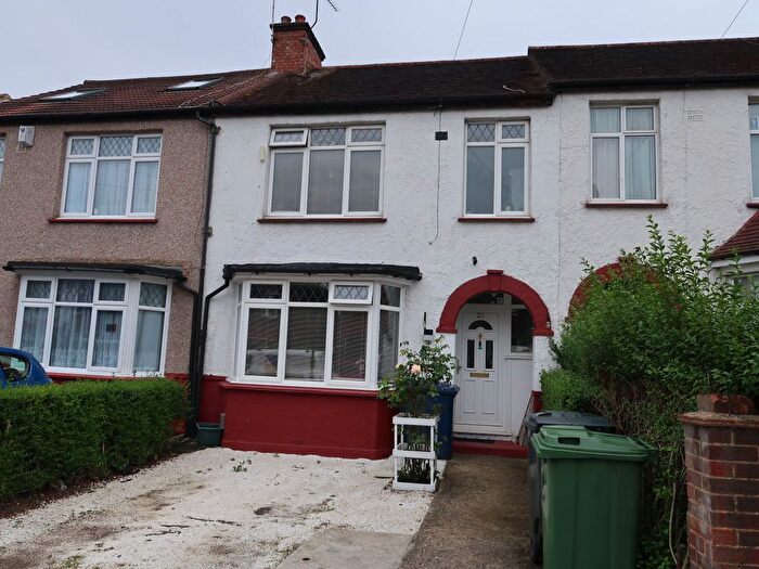 3 Bedroom Terraced House To Rent In The Grove, Greenford, UB6