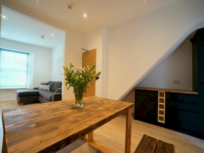 4 Bedroom House To Rent In Eldon Terrace, Bangor, Gwynedd, LL57