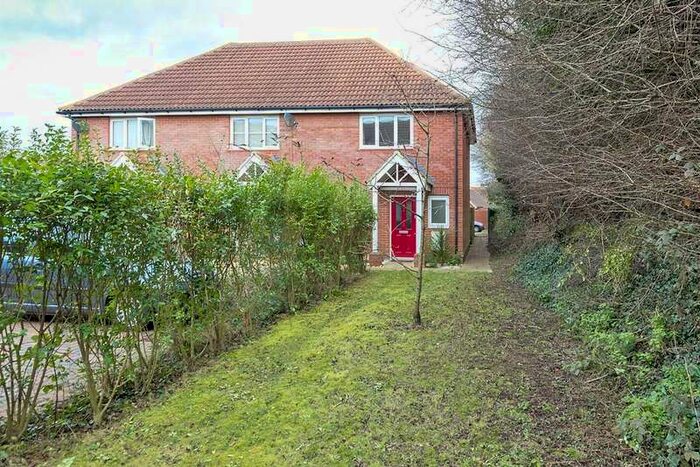 2 Bedroom House To Rent In Barnfields Court, Sittingbourne, Kent, ME10