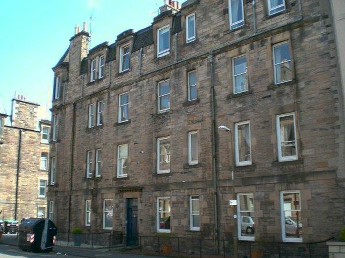 1 Bedroom Flat To Rent In Millar Crescent, Edinburgh, EH10