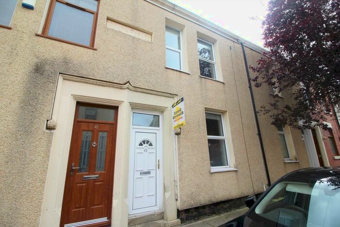 3 Bedroom House To Rent In Surrey Street, Preston, PR1