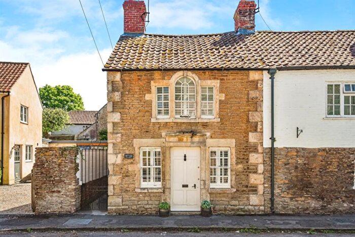2 Bedroom Character Property For Sale In Goose Street, Beckington, Frome, BA11