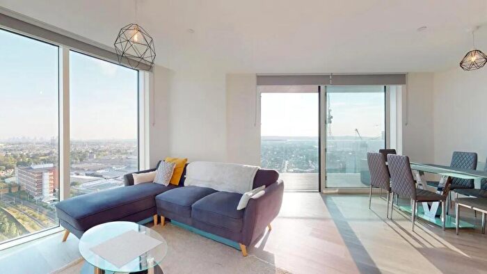 2 Bedroom Flat To Rent In Daneland Walk, London, N17