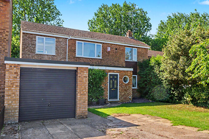 4 Bedroom Detached House For Sale In Nene Close, Newport Pagnell, MK16