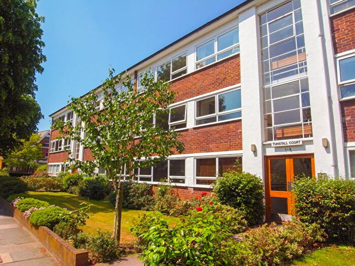 2 Bedroom Flat To Rent In Tunstall Court, Ennerdale Road, Kew, TW9