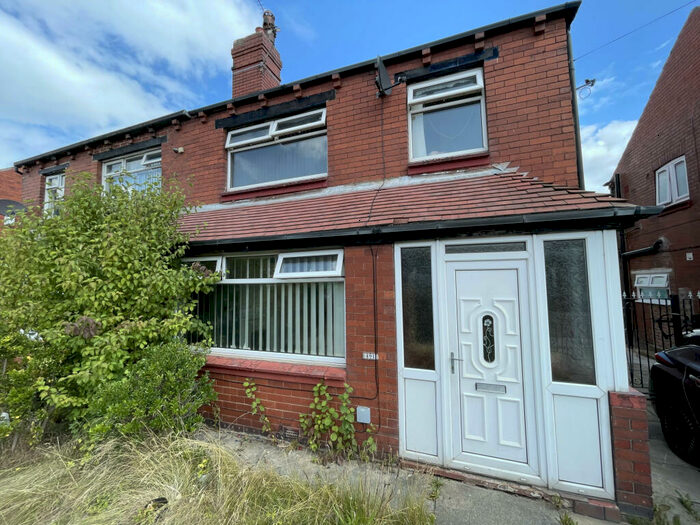 3 Bedroom Semi-Detached House To Rent In Harehills Lane, Leeds, West Yorkshire, LS9
