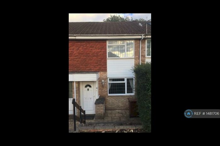 2 Bedroom Terraced House To Rent In Birch Grove, Gillingham, ME7