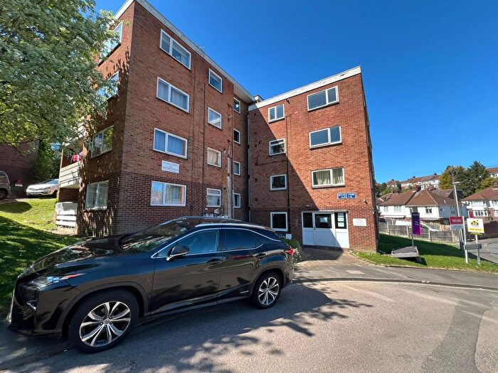 2 Bedroom Flat To Rent In Bonnick Cl, Bedfordshire, LU1