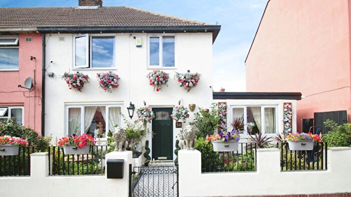 3 Bedroom End Of Terrace House For Sale In Guildford Street, Grimsby, DN32