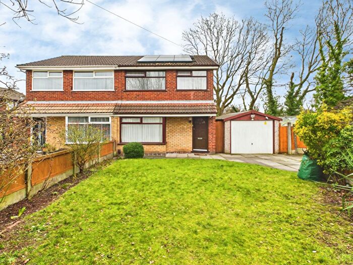 3 Bedroom Semi Detached House For Sale In Meadowcroft, Sutton, St Helens, WA9