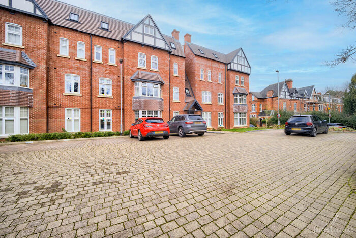 2 Bedroom Apartment To Rent In Oakview Apartments, Wake Green Road, Moseley, B13