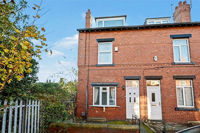 3 Bedroom Terraced House For Sale In Oakfield Avenue, Rothwell, Leeds, West Yorkshire, LS26
