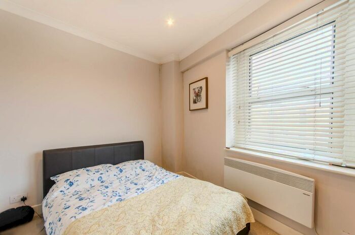1 Bedroom Flat To Rent In High Street, Acton, London, W3