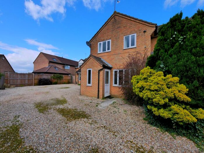3 Bedroom Semi-Detached House To Rent In Pheasant Way, Cirencester, GL7